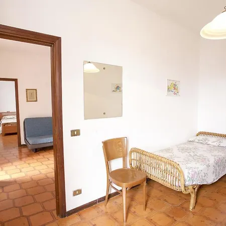 Trilo La Padulella 公寓 *